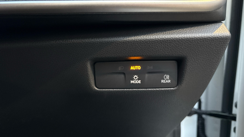 Skoda Superb 2.0 TDI SE Technology 5dr DSG Diesel Estate